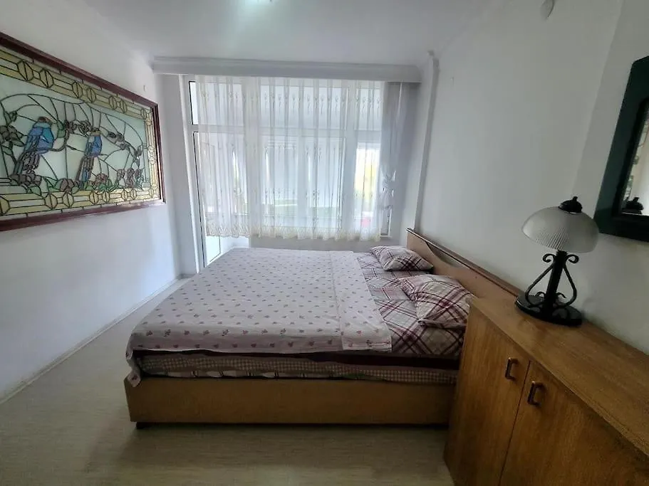 Deniz Manzarali Genis Daire Apartment Antalya